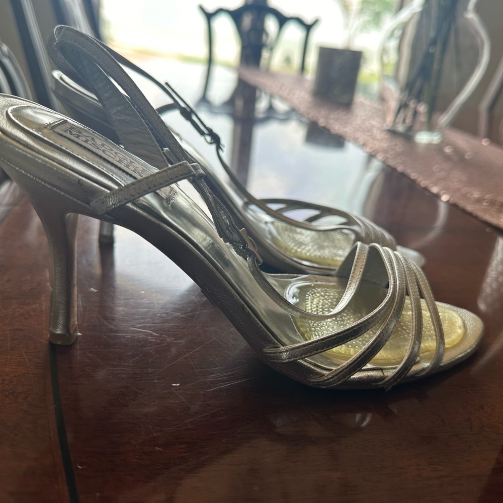 Badgley Mischka Strappy Pointed Toe High Heel Sandals Silver Women’s Size 8.5M